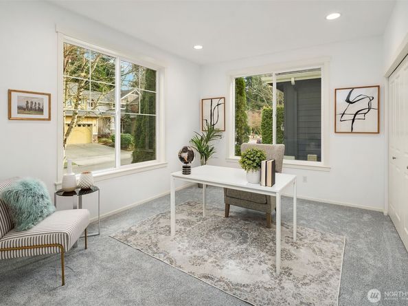 20128 12th Avenue W, Lynnwood WA 98036