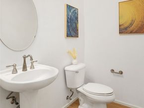 20128 12th Avenue W, Lynnwood WA 98036