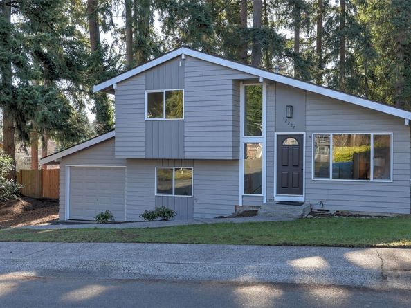 12227 NE 137th Place, Kirkland WA 98034