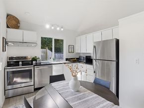 12227 NE 137th Place, Kirkland WA 98034