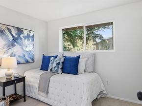 12227 NE 137th Place, Kirkland WA 98034