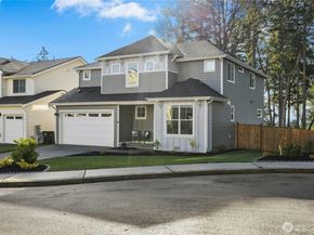 1767 NE Crystallia Court, Poulsbo WA 98370
