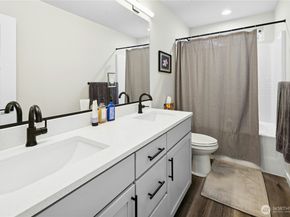 1767 NE Crystallia Court, Poulsbo WA 98370