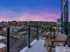 889 Avenue Square NE 1702, Bellevue WA 98004