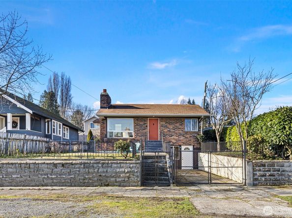 5503 33rd Avenue S, Seattle WA 98118