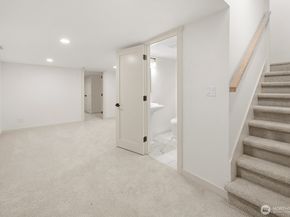 3037 21st Avenue W, Seattle WA 98199