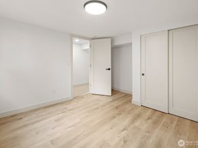 3037 21st Avenue W, Seattle WA 98199