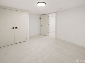 3037 21st Avenue W, Seattle WA 98199