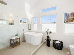 3037 21st Avenue W, Seattle WA 98199