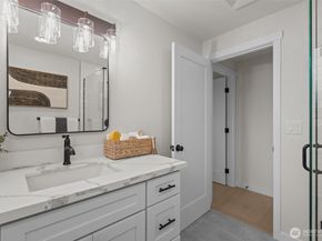 2654 171st Avenue SE, Bellevue WA 98008