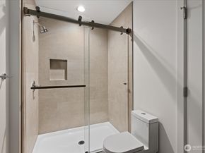 2349 B NE 127th Street, Seattle WA 98125