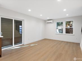 2349 B NE 127th Street, Seattle WA 98125