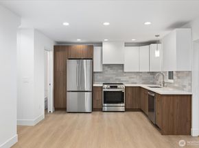 2349 B NE 127th Street, Seattle WA 98125