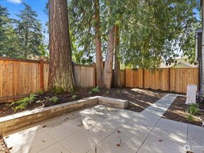 2349 B NE 127th Street, Seattle WA 98125