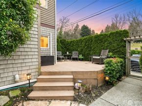 2906 5th Avenue W, Seattle WA 98119