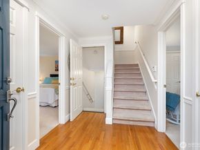 2906 5th Avenue W, Seattle WA 98119