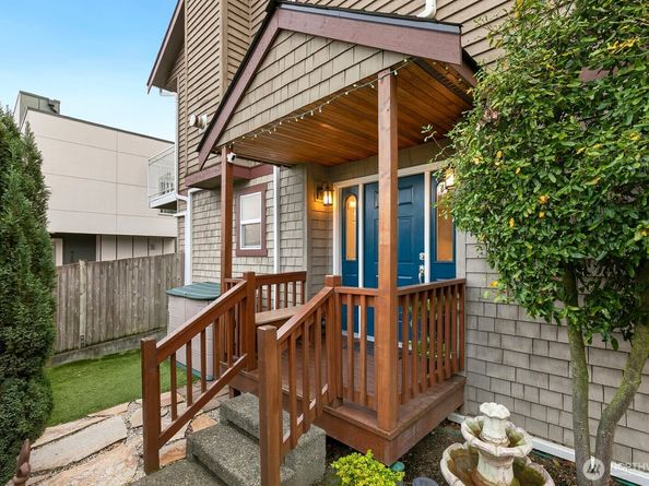 2906 5th Avenue W, Seattle WA 98119