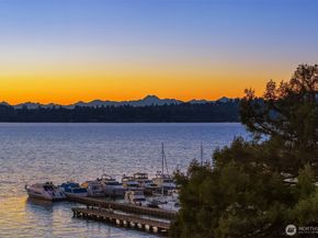 225 2nd Street S D7, Kirkland WA 98033