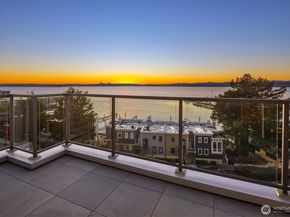 225 2nd Street S D7, Kirkland WA 98033