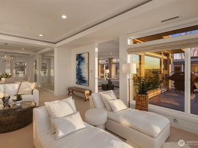 225 2nd Street S D7, Kirkland WA 98033