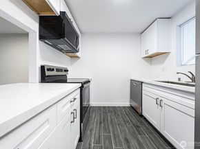 3302 I Street NE B103, Auburn WA 98002