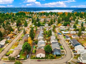 2632 NE 24th Court, Renton WA 98056