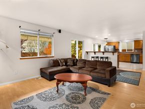 2632 NE 24th Court, Renton WA 98056