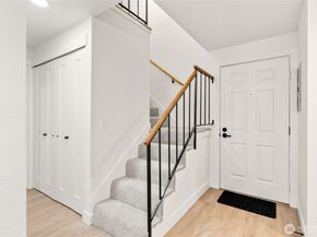 14640 NE 80th Place 32C, Redmond WA 98052