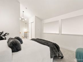 14640 NE 80th Place 32C, Redmond WA 98052