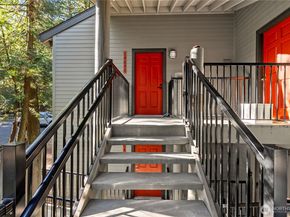 14640 NE 80th Place 32C, Redmond WA 98052