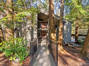 14640 NE 80th Place 32C, Redmond WA 98052