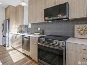 9020 13th Avenue NW A, Seattle WA 98117