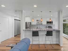 15142 65th Avenue S 313, Tukwila WA 98188