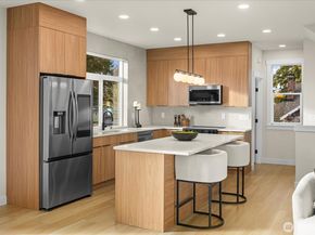 14308 Roslyn Place N, Seattle WA 98133