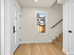 14308 Roslyn Place N, Seattle WA 98133