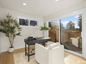 14308 Roslyn Place N, Seattle WA 98133