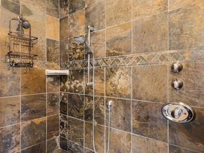 17645 SE 196th Drive, Renton WA 98058