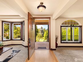 17645 SE 196th Drive, Renton WA 98058