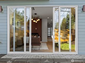 12834 Ashworth Avenue N, Seattle WA 98133