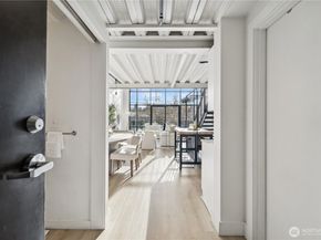 2914 E Madison Street 209, Seattle WA 98112