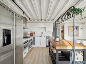 2914 E Madison Street 209, Seattle WA 98112