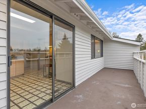 5207 154th Avenue NE, Redmond WA 98052