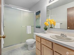 5207 154th Avenue NE, Redmond WA 98052