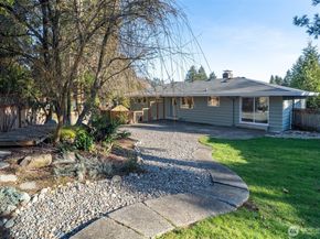 1040 NE 154th Street, Shoreline WA 98155
