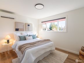 1040 NE 154th Street, Shoreline WA 98155