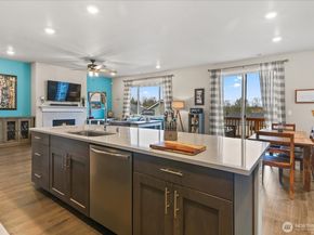 932 121st Avenue SE, Lake Stevens WA 98258