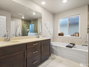 932 121st Avenue SE, Lake Stevens WA 98258