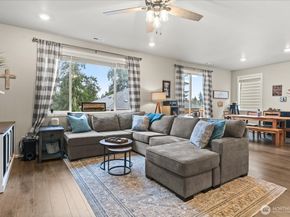 932 121st Avenue SE, Lake Stevens WA 98258