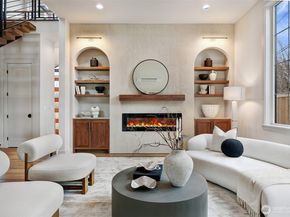 8217 22nd Place NE, Seattle WA 98115