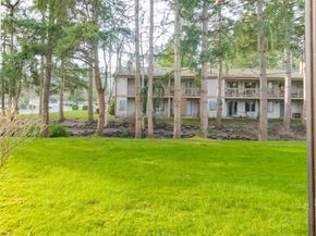 17425 119th Lane SE D12, Renton WA 98058